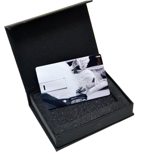 CARD USB W/BOX | Dolce Vita Product